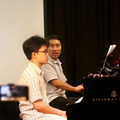 /news-indonesia/-Rixiang-Huang-Masterclass-at-Piano-Island-Festival-2024